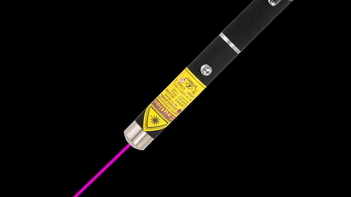 Hoe werkt een laserpen? Van laserdiode tot laserklasse